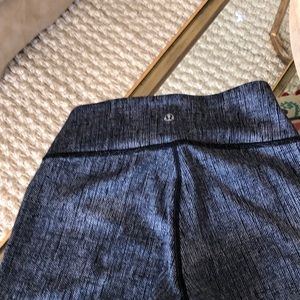 Lululemon crop leggings sz 4